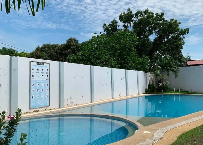 Cebu Family With Swimming Pool, Up To 4 Pax Aparthotel Liloan